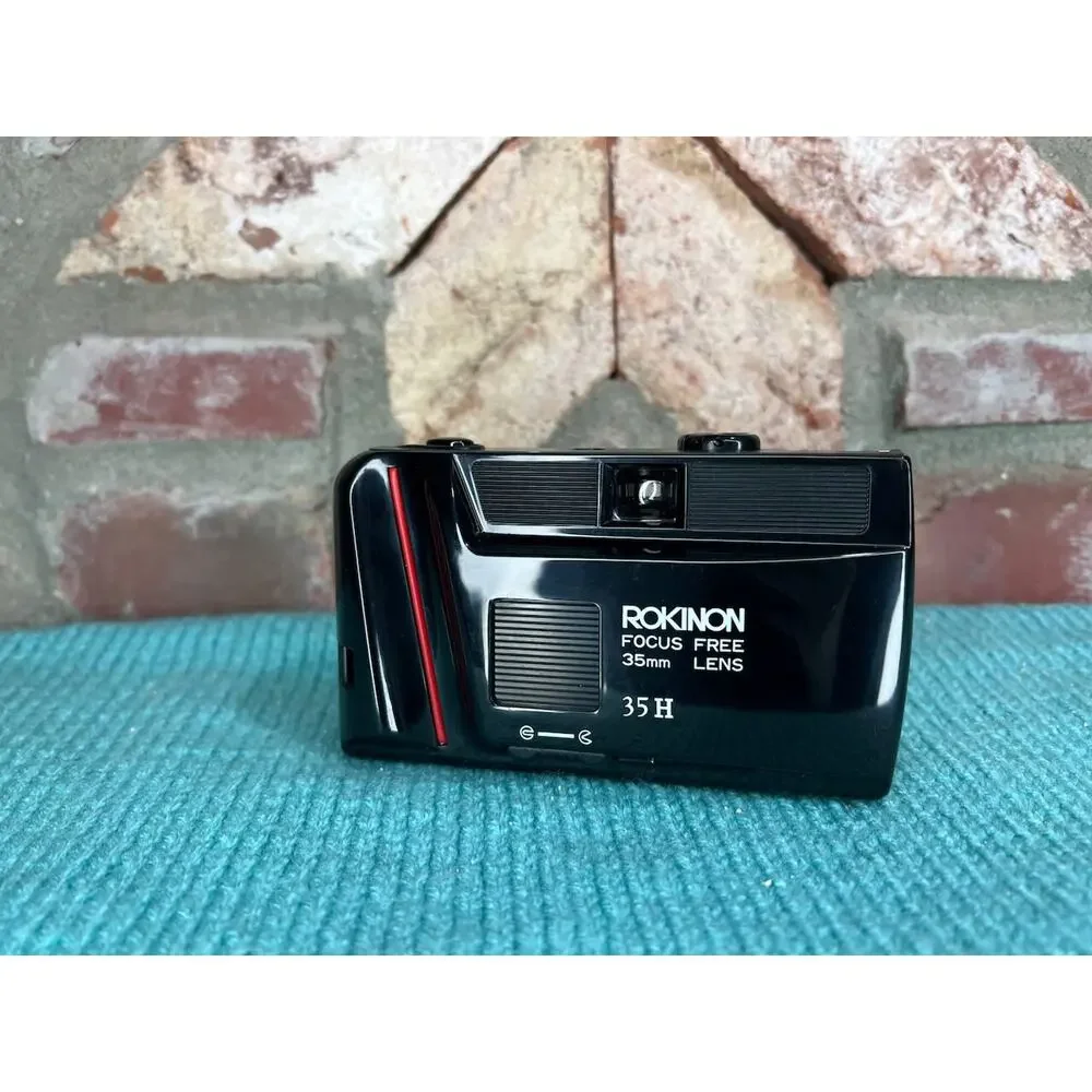 Rikinon 35mm Focus free Camera
